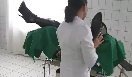 Ini bukan porno casting tapi bokep tante vs ponakan full Nata telah bertemu dengan seorang pria aneh