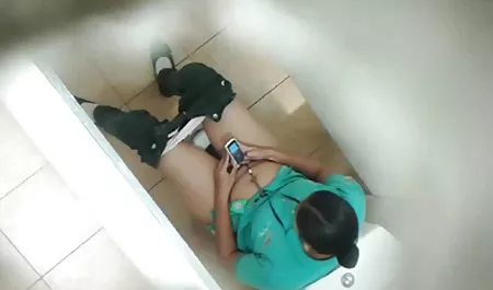 Tarik keluar penis anda sehingga saya bisa mengisap Joi bokep full sensor