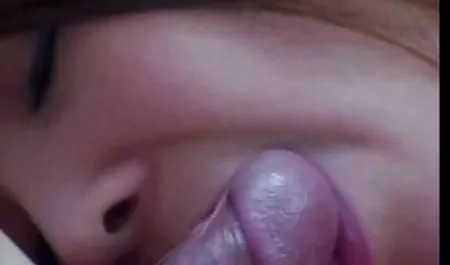 Anal lesbian Duo Muncrat susu hangat tante vs ponakan full movie