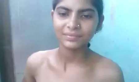 Hot jerman, bokep durasi full anda harus membayar untuknya Toket besar, jadi dia menggunakan mereka